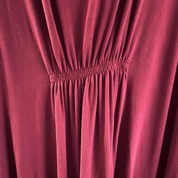 Old Navy Maternity V-Neck Twist-Back Tank Top - Burgundy/Cranberry - Size XXL - Picture 4 of 5